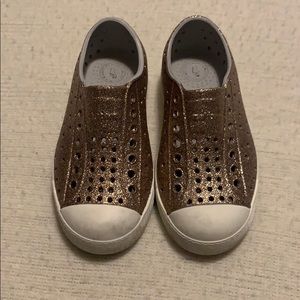 Girls Native Shoes Size 10 Metallic Bling